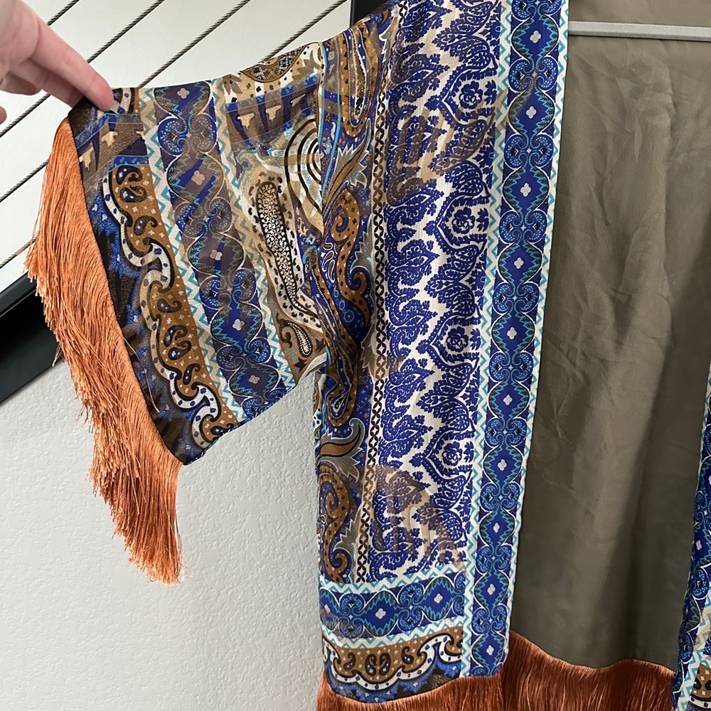 Etro Milano Silk-Blend Paisley Kimono Jacket w/ Fringe – Made in Italy - Picture 2 of 6